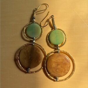 Elegant Gold and Green Dangle Earrings